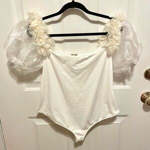 New Free people body suit with tulle puff 3D flower sleeves